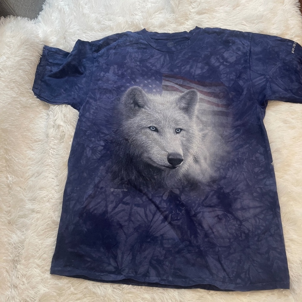 The Mountain Men's T-shirt Blue Face Of A White Wolf New Logo XL